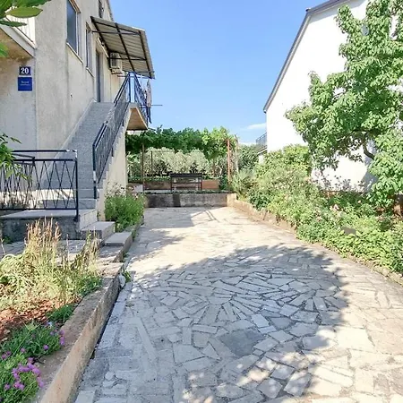 Ester Novigrad (Istria)