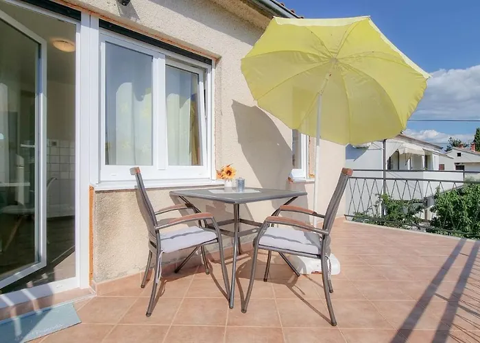 Ester * Novigrad Istria