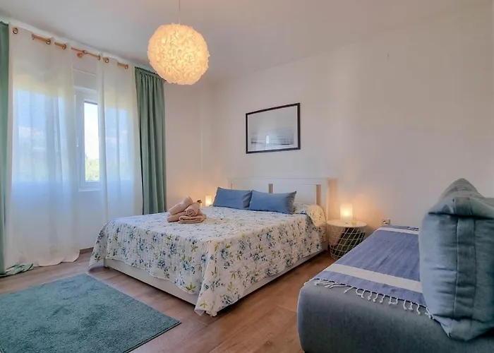 Ester * Novigrad Istria