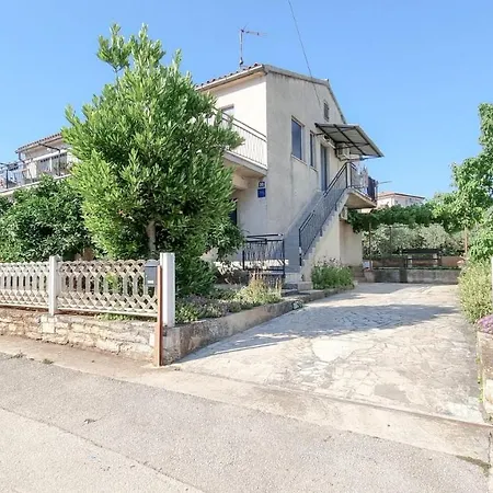 Ester 公寓 Novigrad Istria